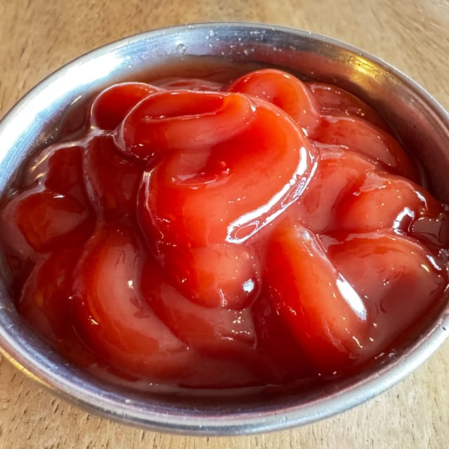 Small Ketchup Sauce.